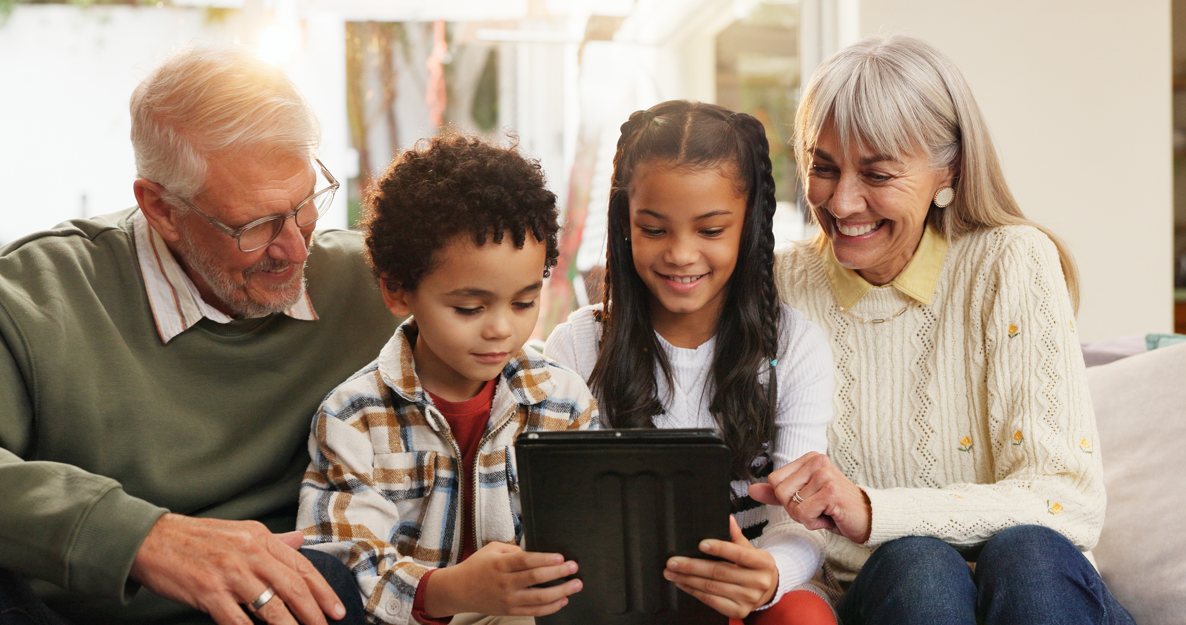 Helping Families Navigate Youth Digital Wellbeing